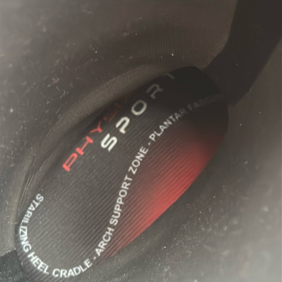 Bogs Women’s  Waterproof Boots - Picture 10 of 17